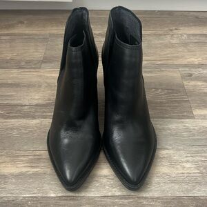 Dolce Vita Spade Booties Black Leather